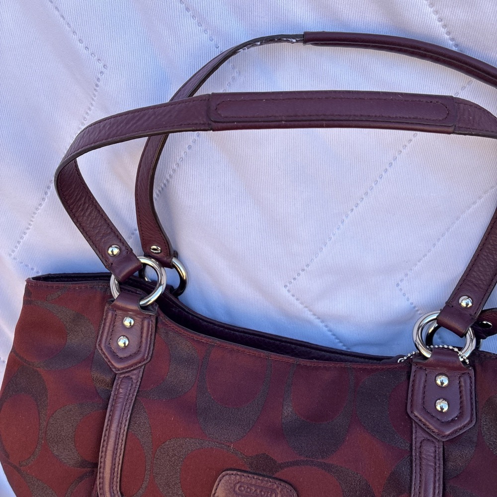 Coach Campbell Signature Shoulder Metallic Belle Carryall Bag Burgundy F26246 - Picture 13 of 13